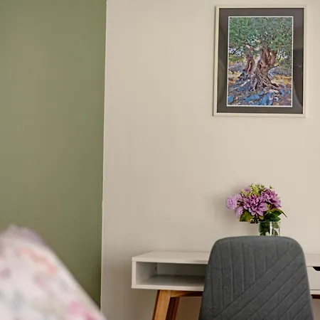 Pietro With A Heated Saltwater Pool * Zerava