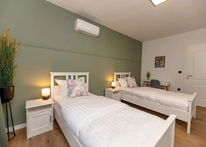 Pietro With A Heated Saltwater Pool Villa *