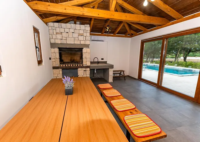 Pietro With A Heated Saltwater Pool Villa Zerava