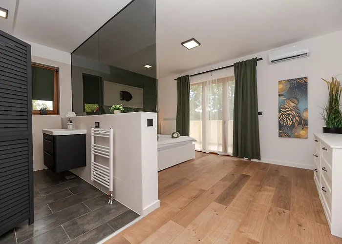 Pietro With A Heated Saltwater Pool